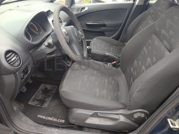 Opel Corsa · Ano 2013