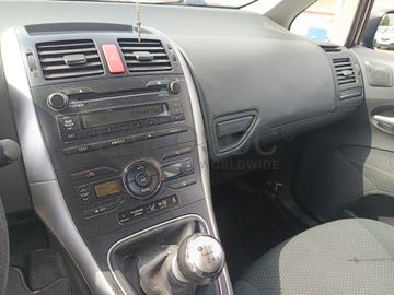 Toyota Auris · Ano 2011