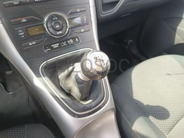 Toyota Auris · Ano 2011
