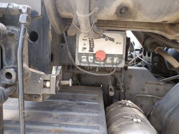 Volvo FL7 · Ano 1991 · Grua Hiab