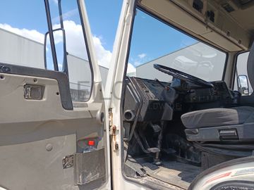 Volvo FL7 · Ano 1991 · Grua Hiab