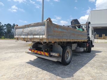 Volvo FL7 · Ano 1991 · Grua Hiab