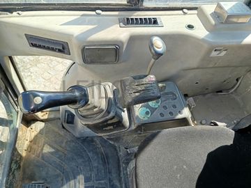 Mini Giratória Yanmar Vio35 · Ano 2006
