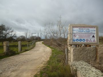 Terreno com +4 hectares · Figueira de Castelo Rodrigo