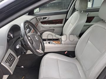 Jaguar XF · Ano 2008