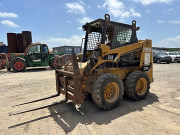 Mini Pá Carregadora CATERPILLAR 226B