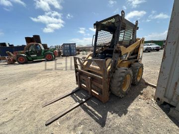 Mini Pá Carregadora CATERPILLAR 226B