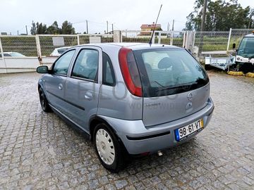 Opel Corsa · Ano 2003 