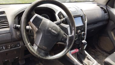 Isuzu D-Max LS · Ano 2017