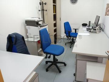 Equipamento Escritório
