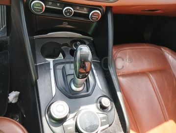 Alfa Romeu Giulia · Ano 2017