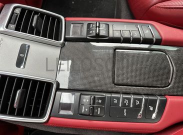 Porsche Panamera S e-Hybrid · Ano 2016