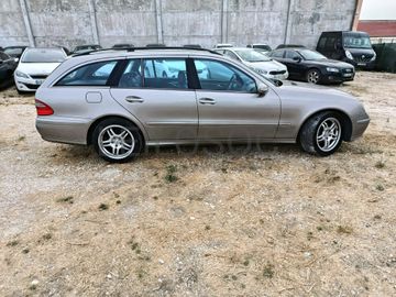 Mercedes-Benz E 320 CDi · Ano 2003