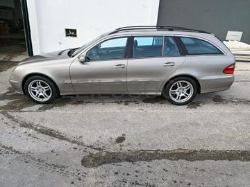 Mercedes-Benz E 320 CDi · Ano 2003