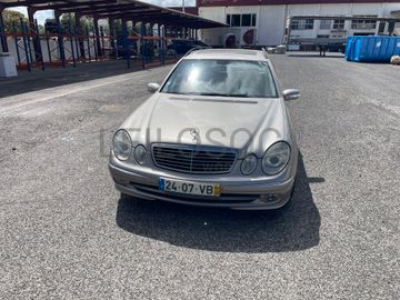 Mercedes-Benz E 320 CDi · Ano 2003