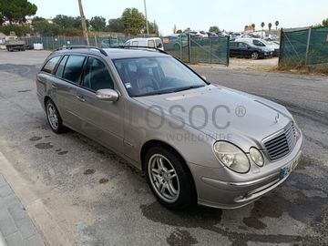 Mercedes-Benz E 320 CDi · Ano 2003