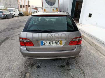 Mercedes-Benz E 320 CDi · Ano 2003