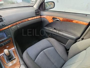 Mercedes-Benz E 220 CDi · Ano 2003