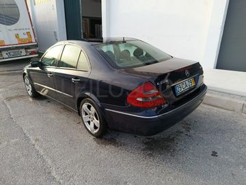 Mercedes-Benz E 220 CDi · Ano 2003