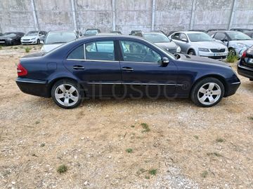 Mercedes-Benz E 220 CDi · Ano 2003