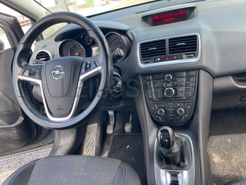 Opel Meriva · Ano 2010