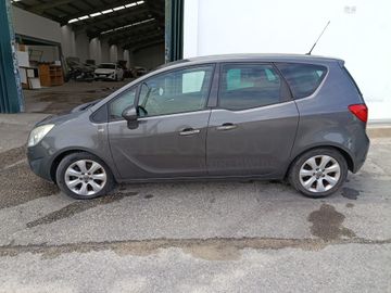 Opel Meriva · Ano 2010