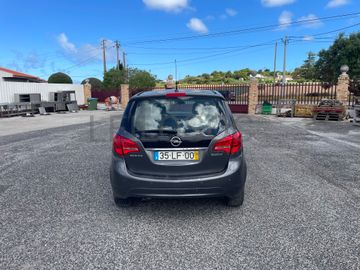 Opel Meriva · Ano 2010