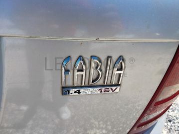 Skoda Fabia · Ano 2001