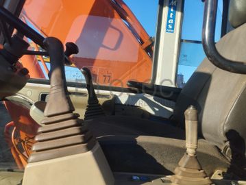 Giratórias a rodas – Daewoo – Caterpillar 