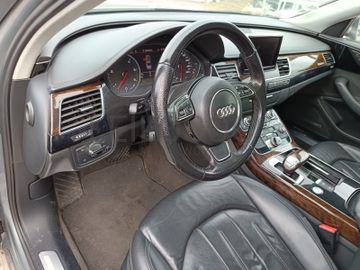 Audi A8 · Ano 2010