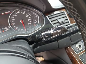 Audi A8 · Ano 2010