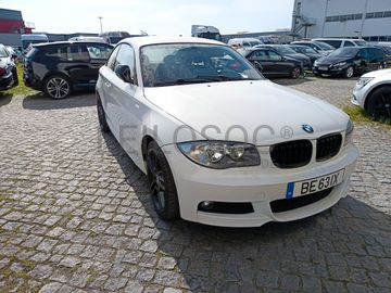 BMW 118d · Ano 2010   