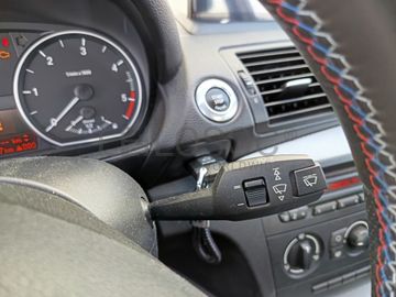 BMW 118d · Ano 2010   