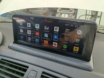 BMW 118d · Ano 2010   