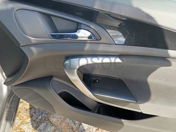 Opel Insígnia · Ano 2011   