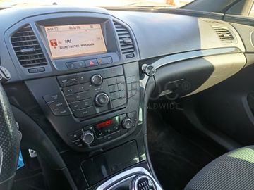 Opel Insígnia · Ano 2011   
