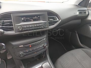 Peugeot 308 · Ano 2014