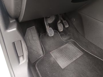 Peugeot 308 · Ano 2014