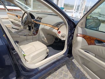 Mercedes-Benz E200 · Ano 2004 