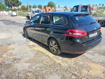 Peugeot 308 · Ano 2017