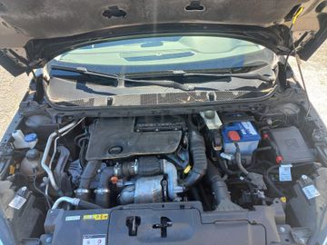 Peugeot 308 · Ano 2017