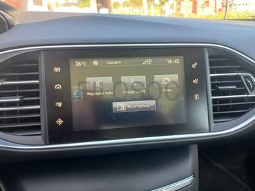 Peugeot 308 · Ano 2017