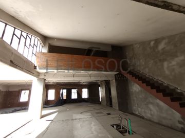 Edifício para Reabilitação · Chaves