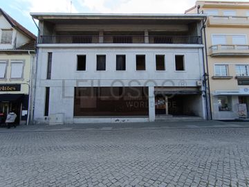 Edifício para Reabilitação · Chaves