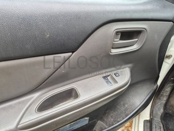 Mitsubishi L200 · Ano 2015