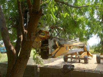 Grua Automontante da marca POTAIN, modelo IGO 18