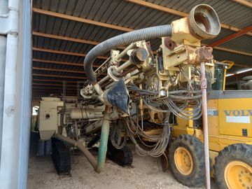 Perfuradora de superfície da marca ATLAS COPCO, modelo ECM 590
