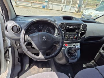 Peugeot Partner · Ano 2014