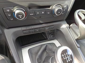 BMW X1 · Ano 2011 