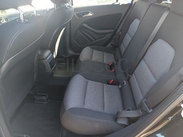 Mercedes-Benz A180 CDI · Ano 2013